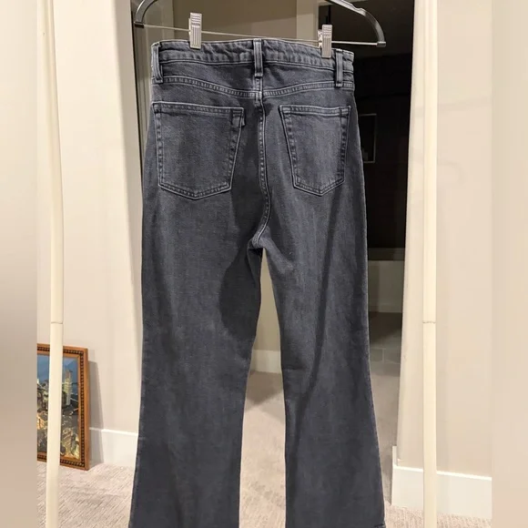 3x1 Empire Crop Gray Wash Women's Jean - super flattering - never been worn - Picture 5 of 6